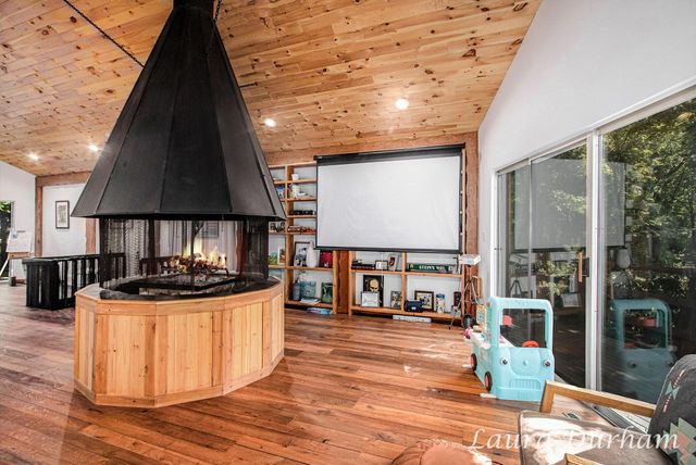 6480 Island Lake Road, Holland, MI 49423