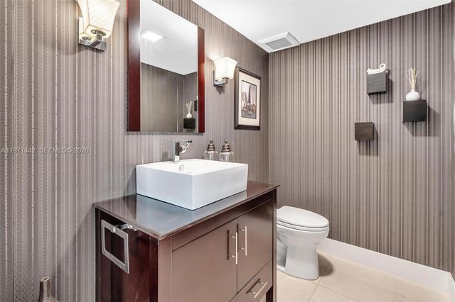 19355 Turnberry Way 3J, Aventura, FL 33180