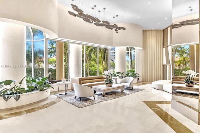 19355 Turnberry Way 3J, Aventura, FL 33180