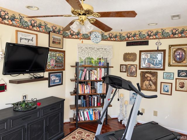8006 Grayfield Court, Fort Wayne, IN 46825