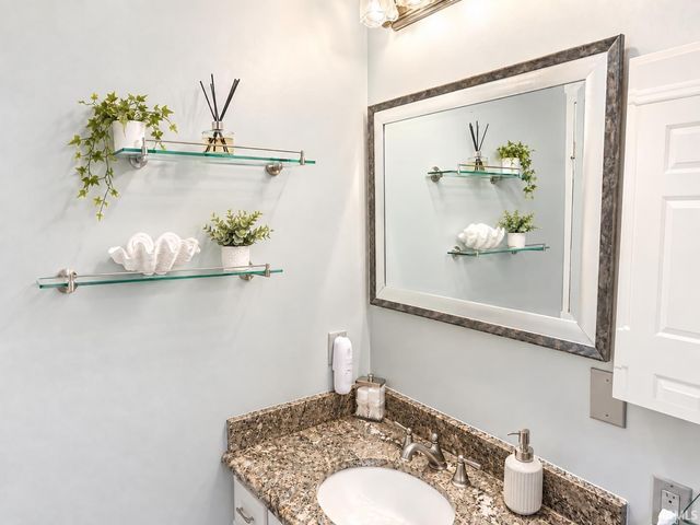 8006 Grayfield Court, Fort Wayne, IN 46825
