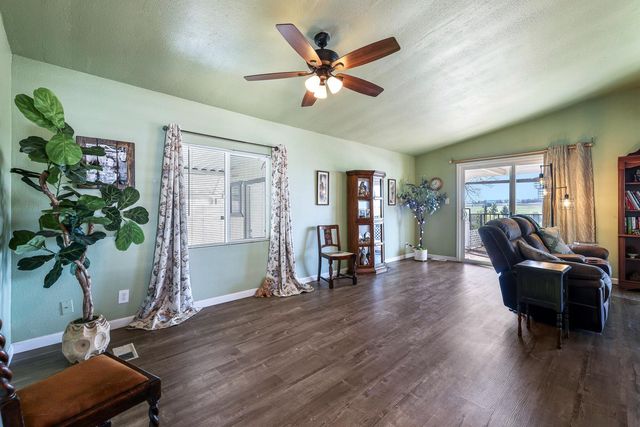 17579 Parkcliffe Lane, Friant, CA 93626