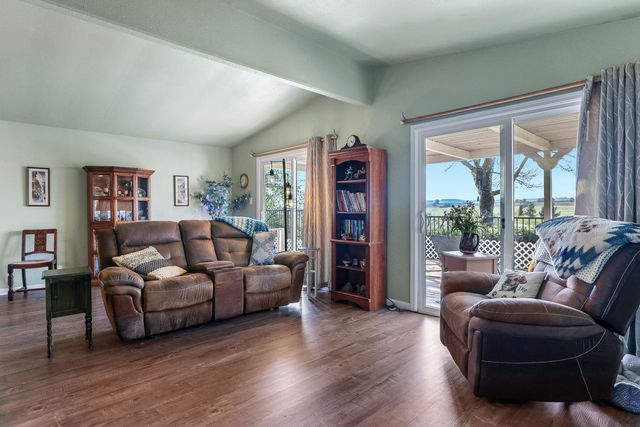 17579 Parkcliffe Lane, Friant, CA 93626