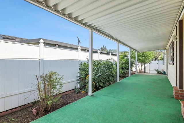 17579 Parkcliffe Lane, Friant, CA 93626