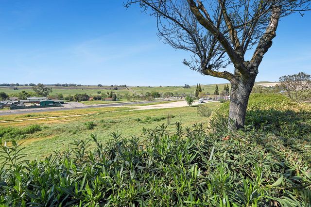 17579 Parkcliffe Lane, Friant, CA 93626