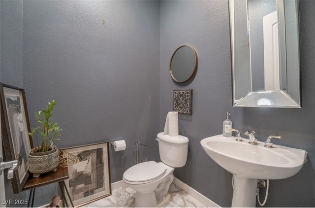 2631 Savannah Springs Avenue, Henderson, NV 89052