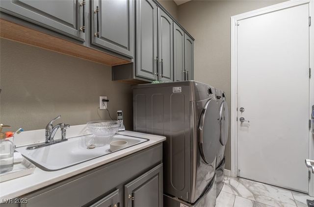 2631 Savannah Springs Avenue, Henderson, NV 89052