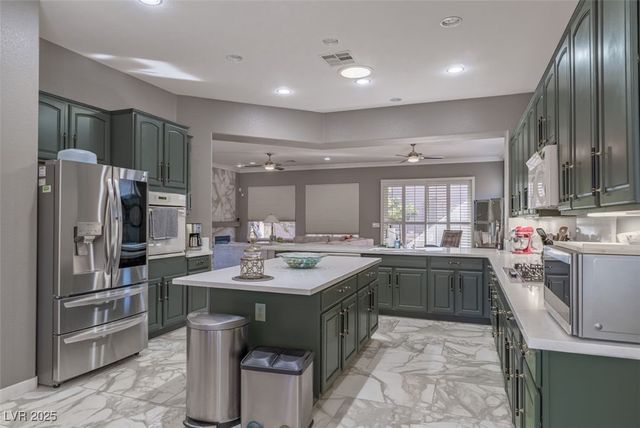 2631 Savannah Springs Avenue, Henderson, NV 89052