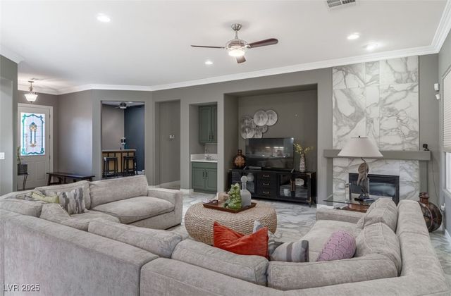 2631 Savannah Springs Avenue, Henderson, NV 89052