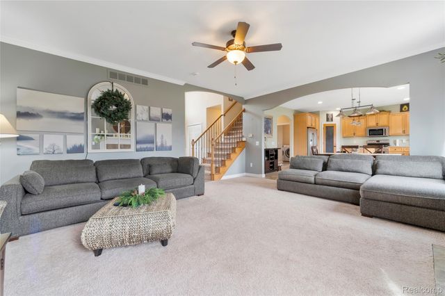 50692 Pinnacle Woods Lane, Macomb Township, MI 48042