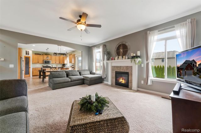 50692 Pinnacle Woods Lane, Macomb Township, MI 48042