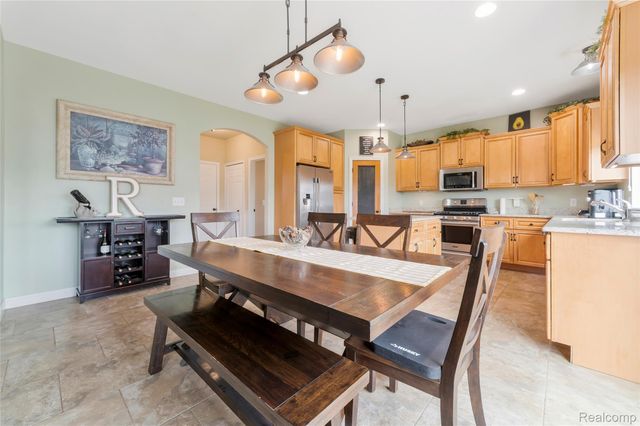 50692 Pinnacle Woods Lane, Macomb Township, MI 48042