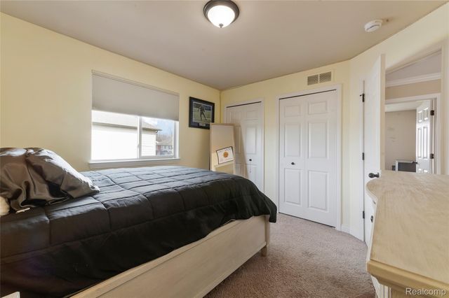 50692 Pinnacle Woods Lane, Macomb Township, MI 48042