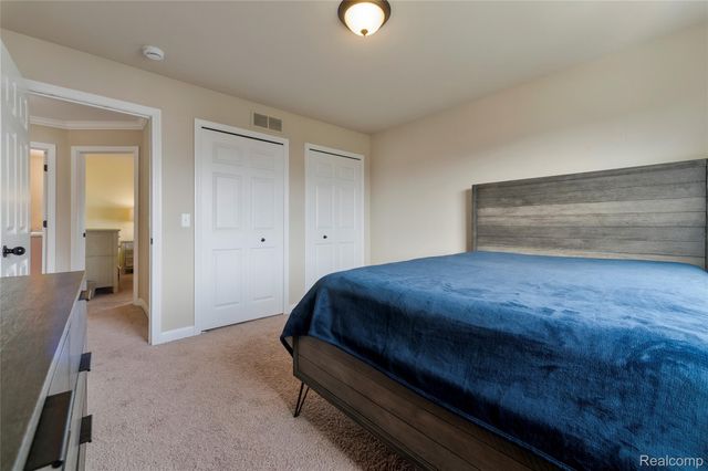 50692 Pinnacle Woods Lane, Macomb Township, MI 48042