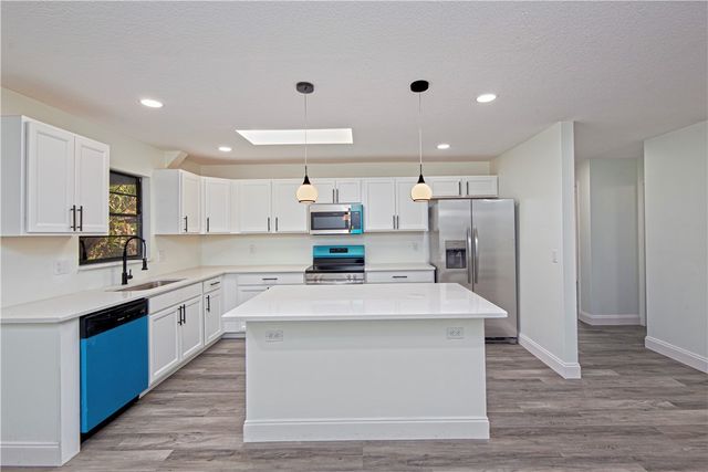 945 33rd Avenue SW, Vero Beach, FL 32968