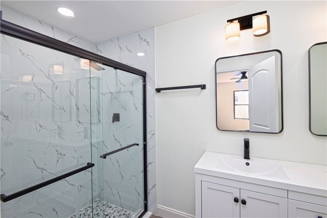 945 33rd Avenue SW, Vero Beach, FL 32968