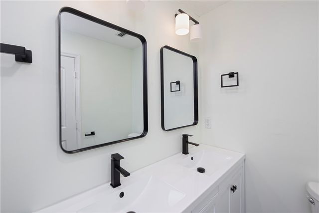 945 33rd Avenue SW, Vero Beach, FL 32968