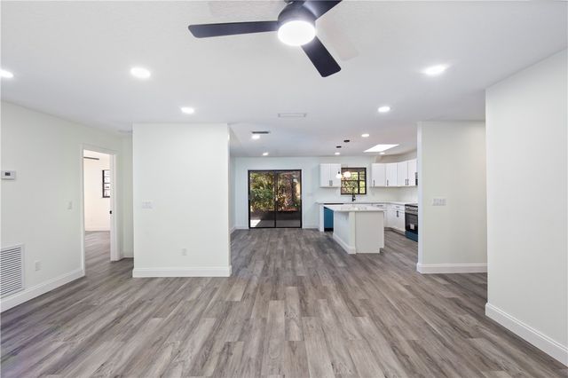 945 33rd Avenue SW, Vero Beach, FL 32968