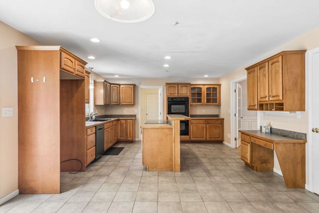 88 Crawford Road, Chester, NH 03036