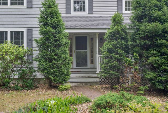 88 Crawford Road, Chester, NH 03036