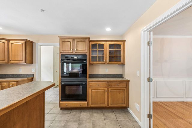 88 Crawford Road, Chester, NH 03036