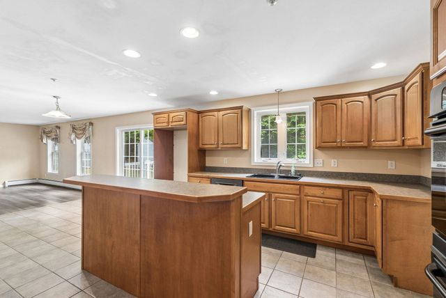 88 Crawford Road, Chester, NH 03036