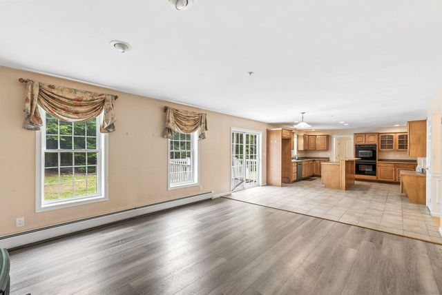88 Crawford Road, Chester, NH 03036