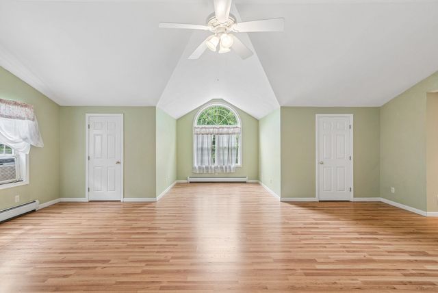 88 Crawford Road, Chester, NH 03036