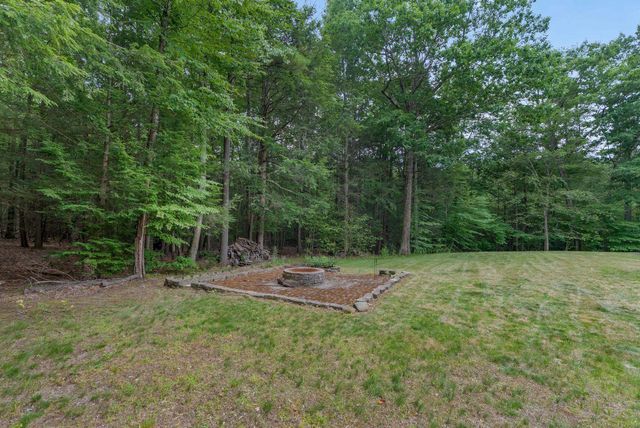 88 Crawford Road, Chester, NH 03036