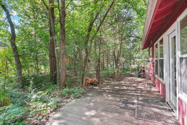 378 E Shore Drive, Wills Point, TX 75169