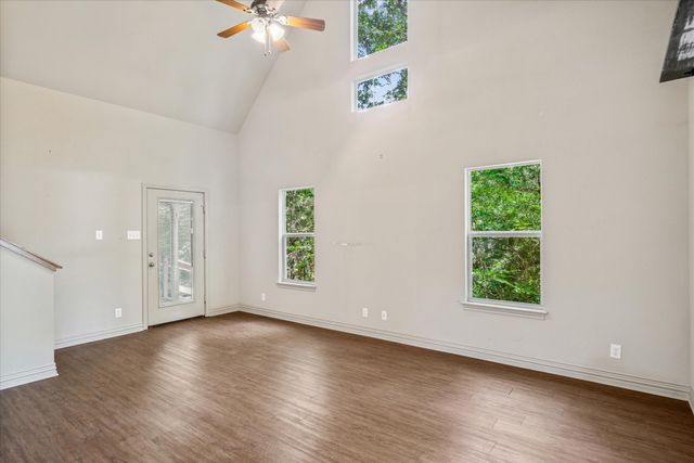 378 E Shore Drive, Wills Point, TX 75169