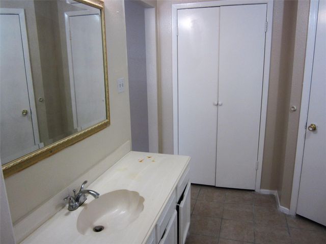 17907 Fieldglen Drive, Houston, TX 77084