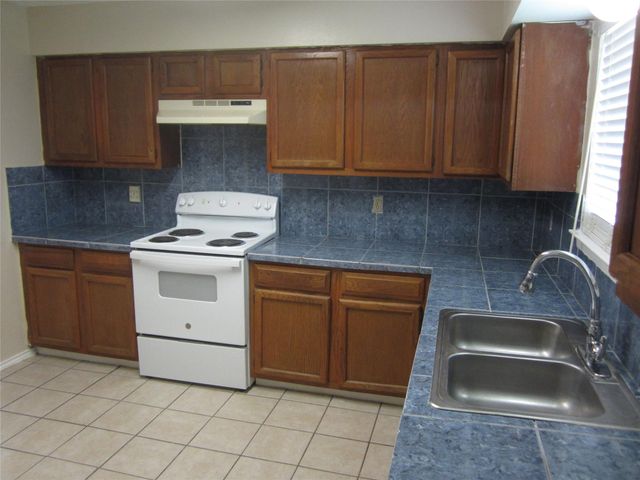 17907 Fieldglen Drive, Houston, TX 77084