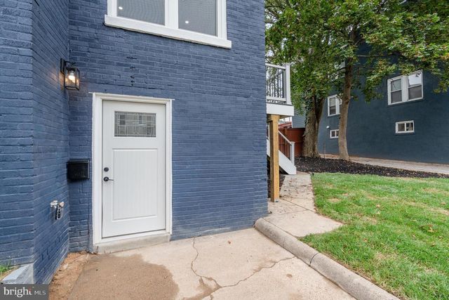 822 GALLATIN ST NW NW #822, Washington, DC 20011