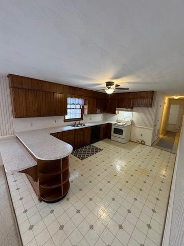 1712 Grandview RD, Bedford, VA 24523