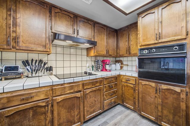 2030 S Woodland Street, Visalia, CA 93277