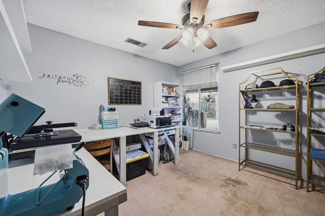 2030 S Woodland Street, Visalia, CA 93277