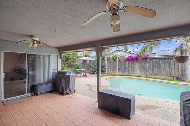 2030 S Woodland Street, Visalia, CA 93277