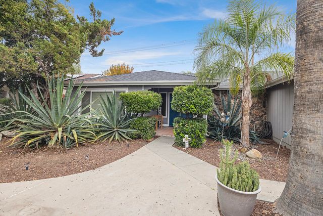 2030 S Woodland Street, Visalia, CA 93277