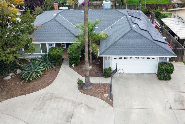 2030 S Woodland Street, Visalia, CA 93277