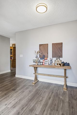 2030 S Woodland Street, Visalia, CA 93277