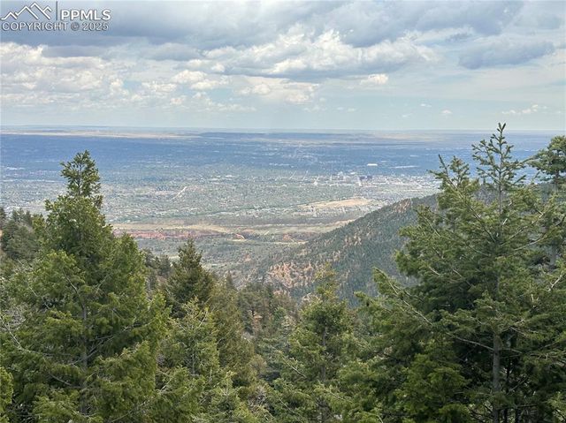 275 Upper Vista Road, Manitou Springs, CO 80829