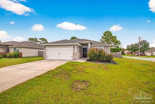 2392 Spur Ln, Gulf Breeze, FL 32563