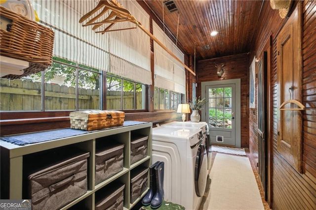 211 Freyer Drive NE, Marietta, GA 30060
