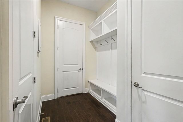 303 Connemara Ct, Pine Twp, PA 16046
