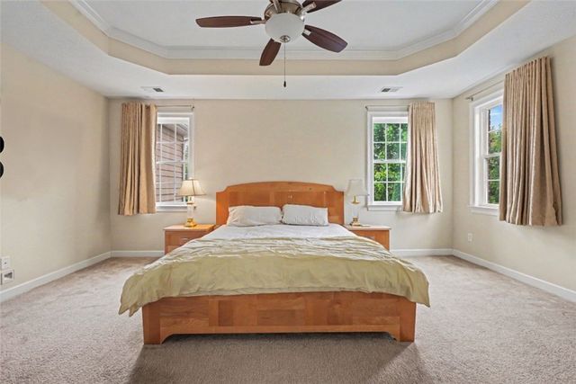 303 Connemara Ct, Pine Twp, PA 16046