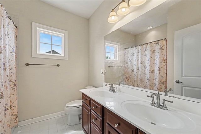 303 Connemara Ct, Pine Twp, PA 16046
