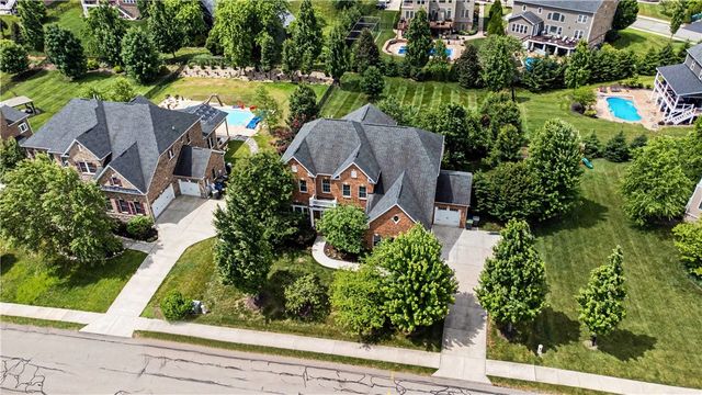 303 Connemara Ct, Pine Twp, PA 16046