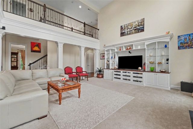 303 Connemara Ct, Pine Twp, PA 16046