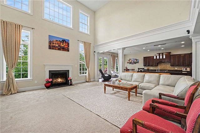 303 Connemara Ct, Pine Twp, PA 16046